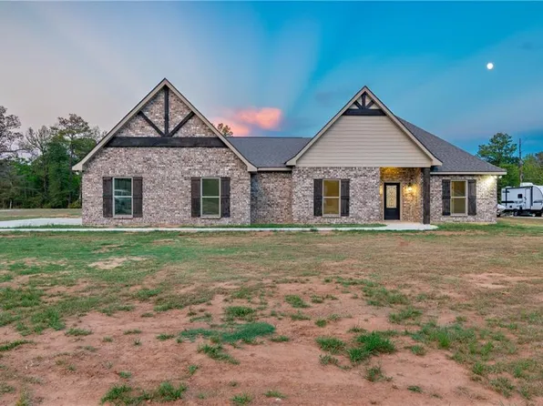 7247 Deville Estates Dr, Deville, LA 71328