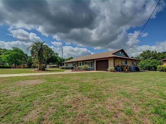5th image of 35452 Crescent Dr