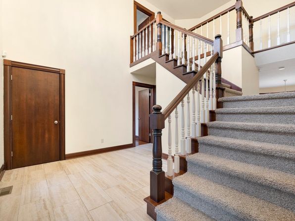 15711 Viberg Rd, Leo, IN 46765