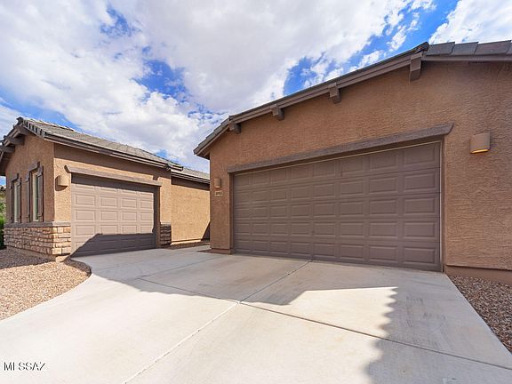 3rd image of 10955 W Radcliff Dr