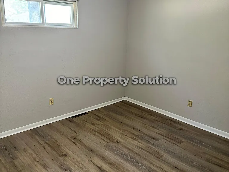 3942 Lincoln St — Photo 11