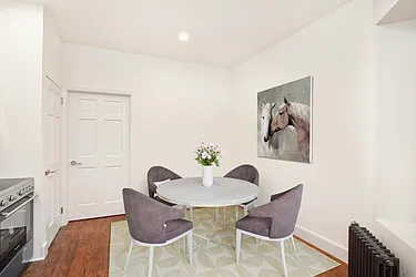 Rented by R New York