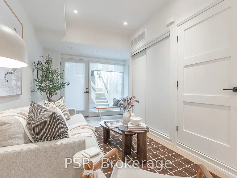 57 Harriet St #A — Photo 2