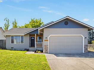 4090 Sunset Vw, Eugene, OR 97405