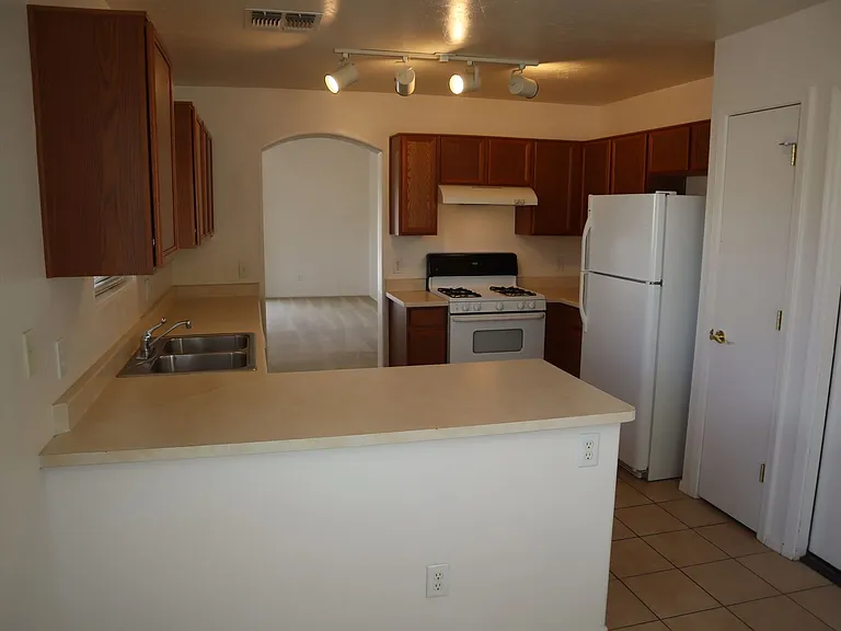 3011 Copper Pointe Dr — Photo 3