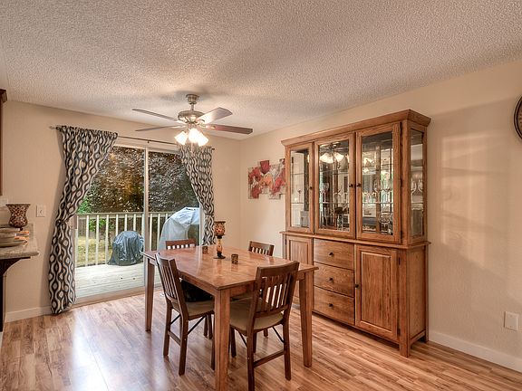 5th image of 15826 96th Avenue Ct E