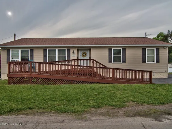 505 Penn Ave, Mayfield, PA 18433