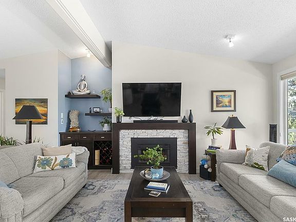 5th image of 1916 Pembina Ave