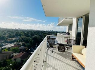 900 SW 8th St APT 1002, Miami, FL 33130