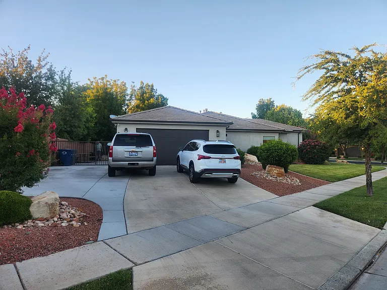 110 S Chalon Dr — Photo 33
