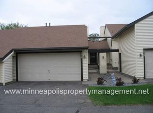 3546 Brookdale Dr N, Brooklyn Park, MN 55443