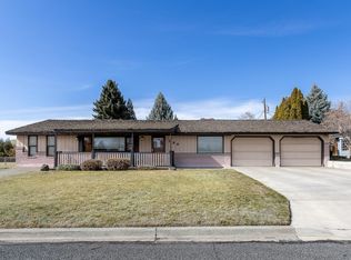 228 Chisholm Trl, Yakima, WA 98908