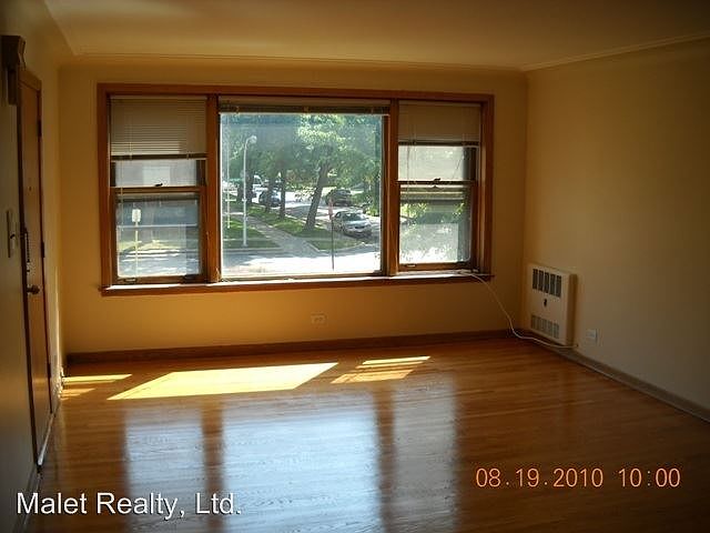 1st image of 7506 N Claremont Ave APT 2