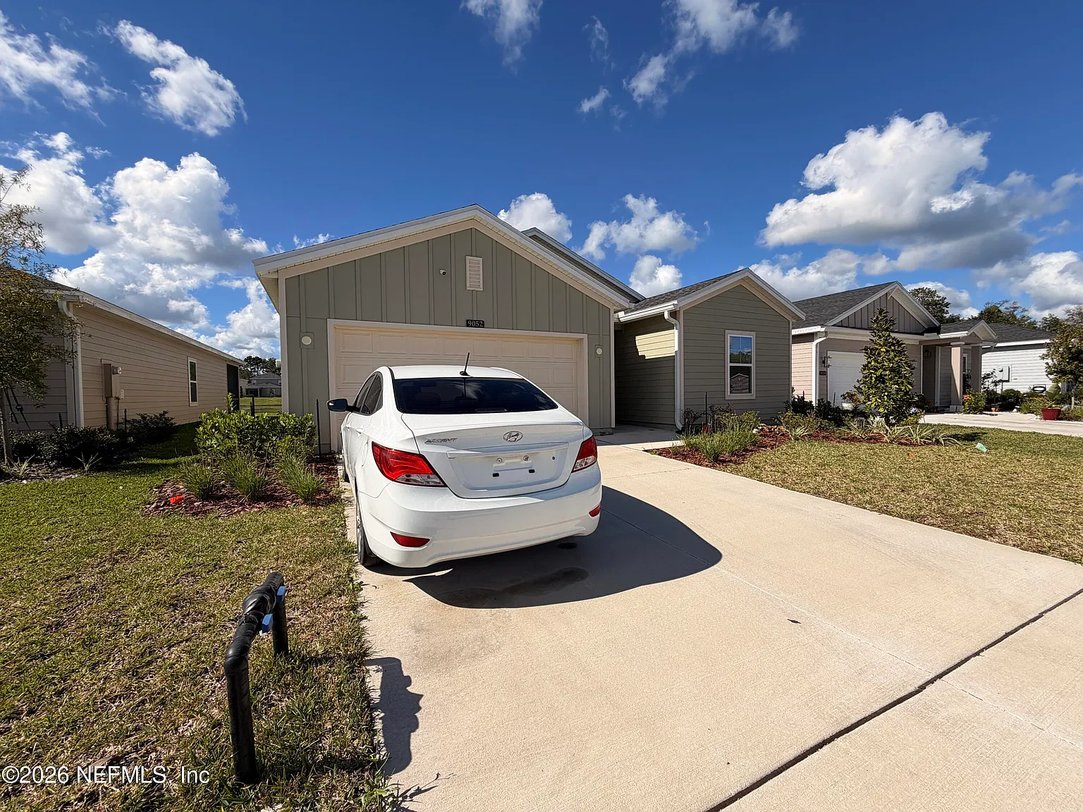 4 bed, 3.0 bath, 1947 sqft, $2,395 — Photo 3