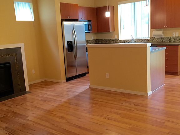 4th image of 8008 SE Sporri Ln