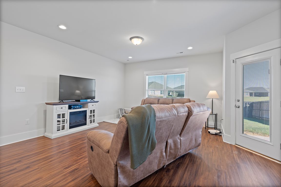 next background image