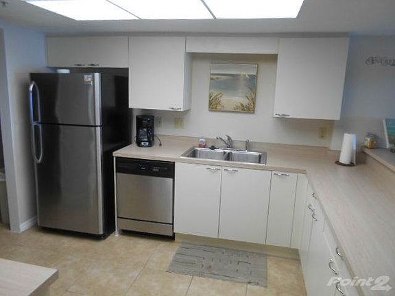 1202 SHERWIN 012