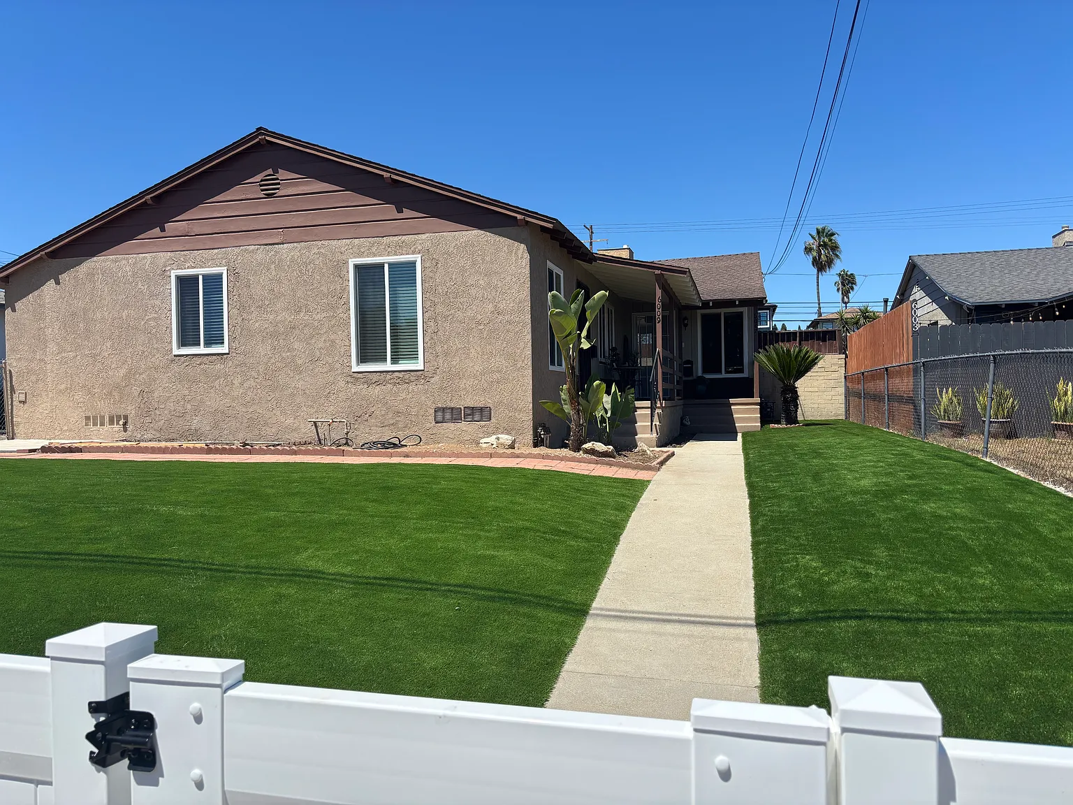 2 bed, 950 sqft, $3,395 — Photo 2