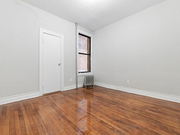 5th image of 30 Linden Blvd APT B7