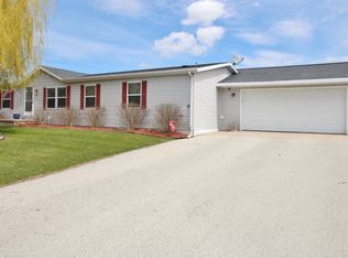 6753 Deuster St, greenleaf, WI 54126