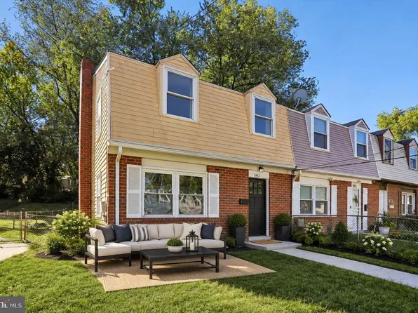 7715 Burnside Rd, Landover, MD 20785