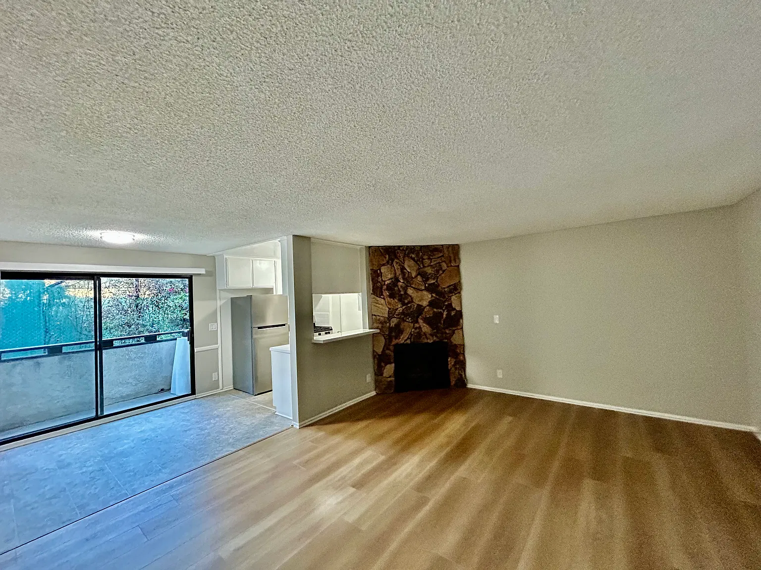 2 bed, $2,495 — Photo 2