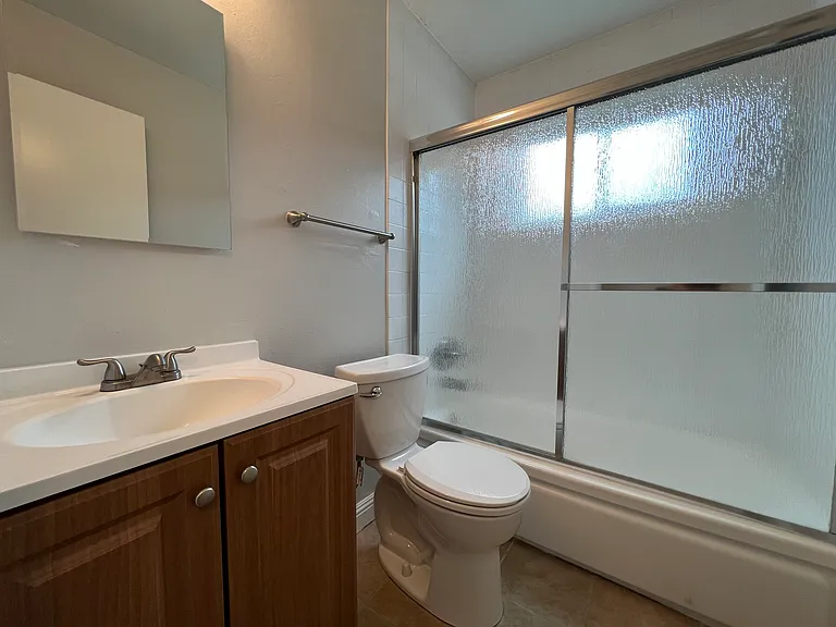 Maude Gardens — Photo 12