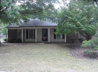 4806 Pennoak Rd, Greensboro, NC 27407