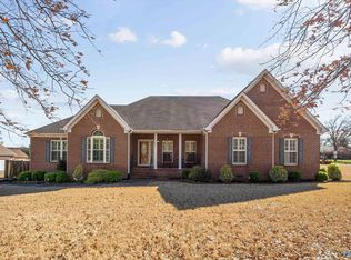 1815 Lindsay Ln S, Athens, AL 35613