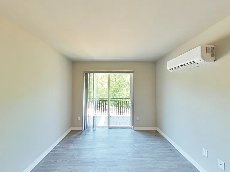 Beaverbrook Apartments — Photo 29