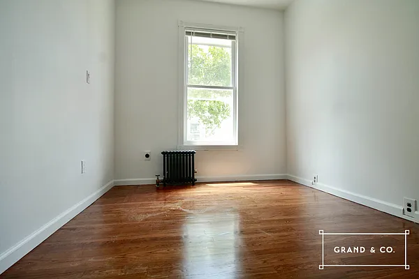 Rented by Grand & Co. | media 16