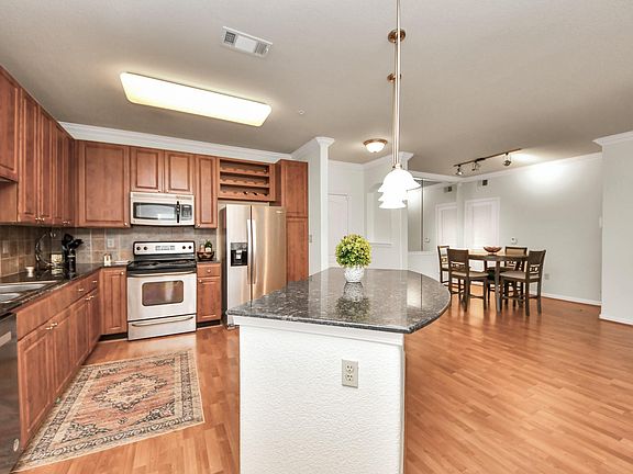 5th image of 1711 Old Spanish Trl APT 324