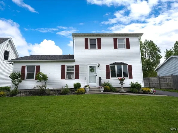 283 Summit Ave, West Seneca, NY 14224