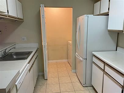 5th image of 6300 Aragon Way #108-146630