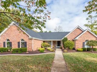 843 Burgundy Ln, Ballwin, MO