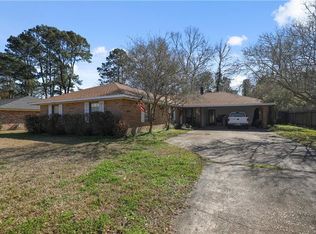 2113 Dennis Dr, Hammond, LA 70401