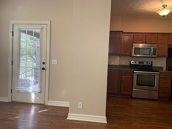 4th image of 601-617 S 31st Ave #8F605056D