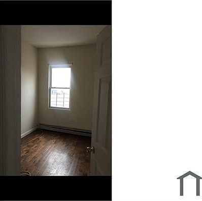 4th image of 460 Concord Ave Floor 3