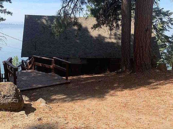 3rd image of 1281 Lassen View Dr