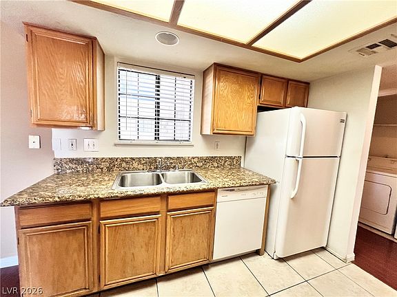 3rd image of 101 Luna Way APT 118