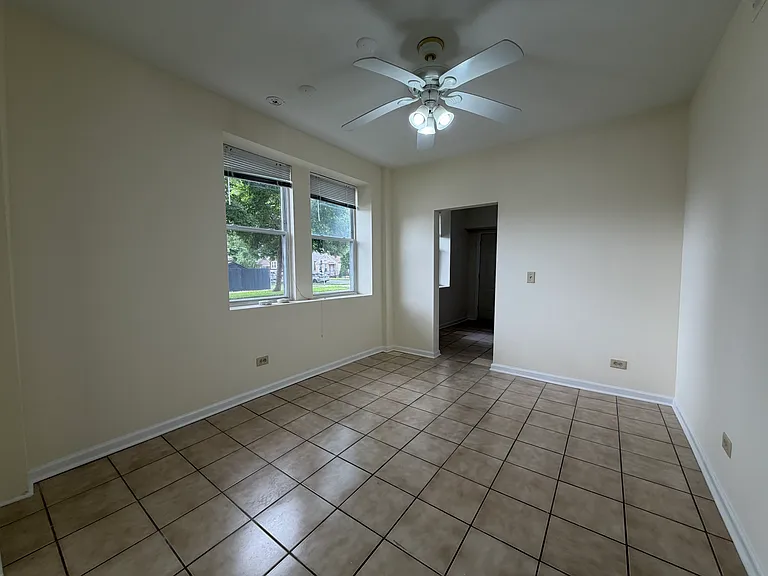 3271 S Bell Ave #1R — Photo 4