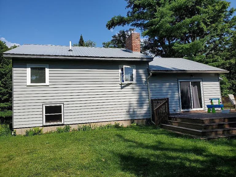 Bradish Ln — Photo 4