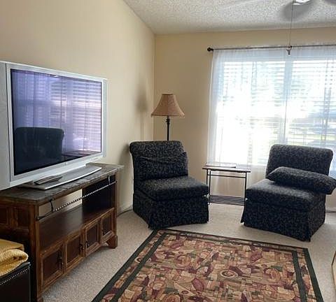 4th image of 287 Quail Forest Blvd APT 215