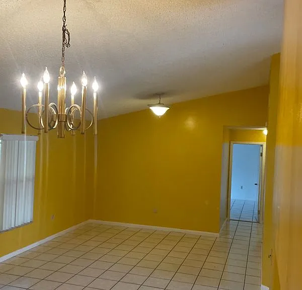 1703 San Remo Cir — Photo 13