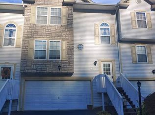 115 Mountain Dr, Carnegie, PA 15106