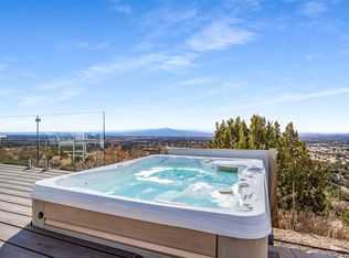 89 Coyote Xing, Santa Fe, NM 87508