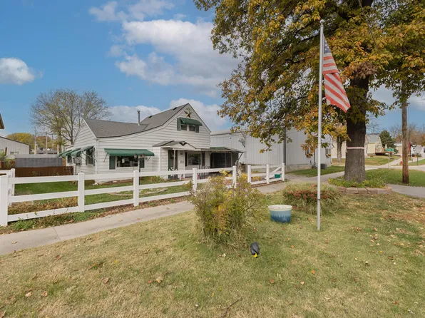 204 S Vine St, Glenwood, IA 51534