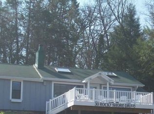 30 Rocky Shore Dr, Iowa City, IA 52246