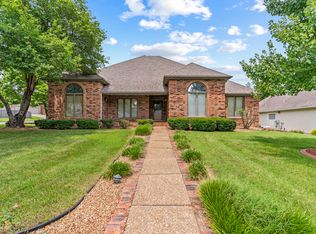 4385 E University St, Springfield, MO 65809