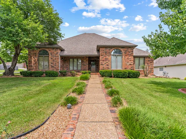 4385 E University Street, Springfield, MO 65809